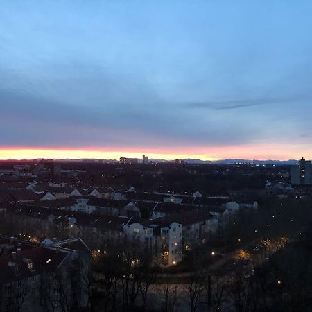 ミュンヘンSchwabing-Studio Great Sunset View & Balconyアパートメント エクステリア 写真